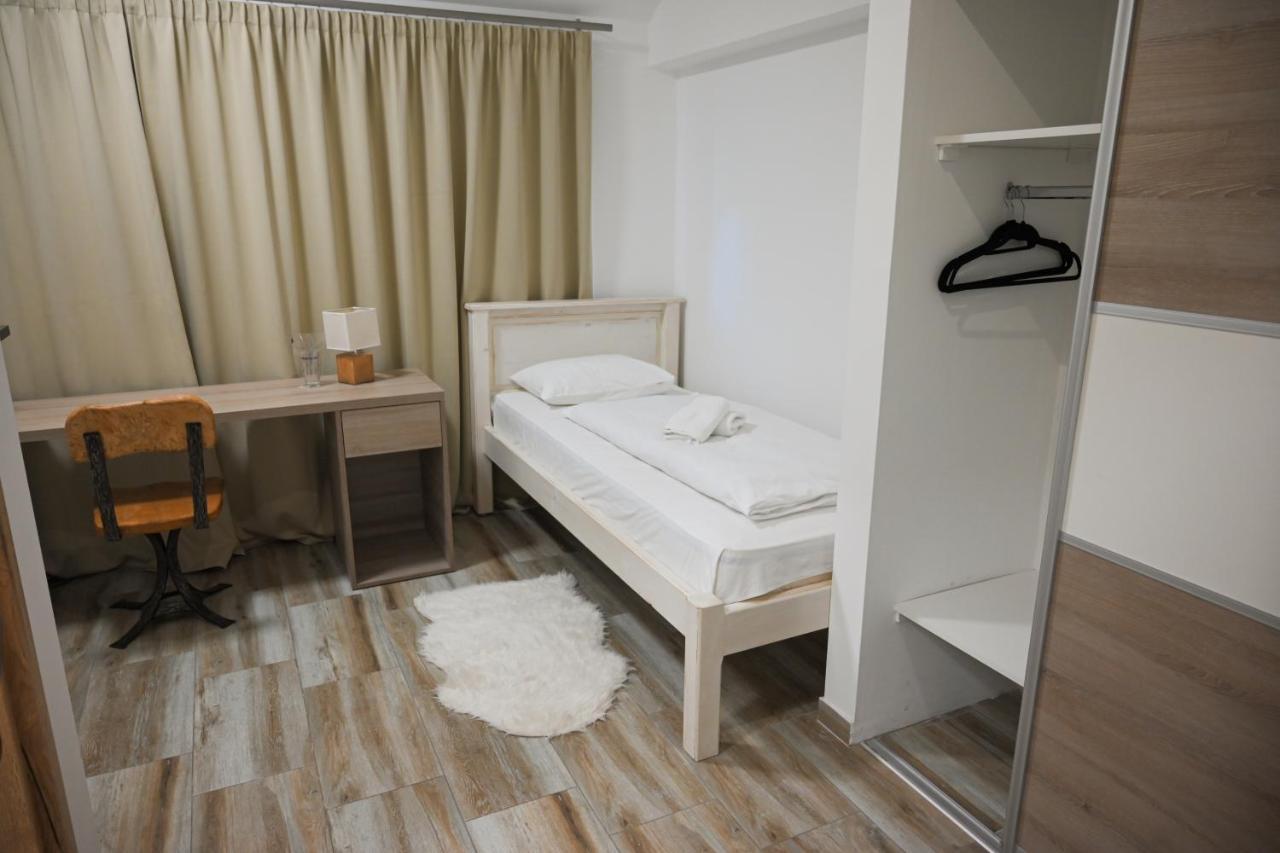 Twenty Park Aparthotel Kikinda ภายนอก รูปภาพ